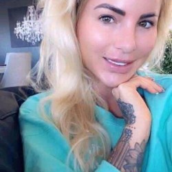 Weaver, 19940806, Bentong, Pahang, Malaysia Weaver, 19940806, Bentong, Pahang, Malaysia