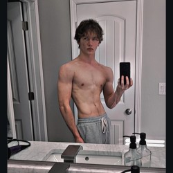 yokaimi6, 20050912, Eltham, Mottingham, London, United Kingdom yokaimi6, 20050912, Eltham, Mottingham, London, United Kingdom