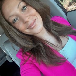 stephanieaherny0, 19800908, Toronto, Ontario, Canada