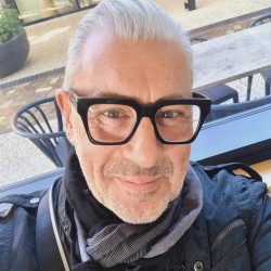 Lukesmiles, 19721221, New York, New York, United States Lukesmiles, 19721221, New York, New York, United States